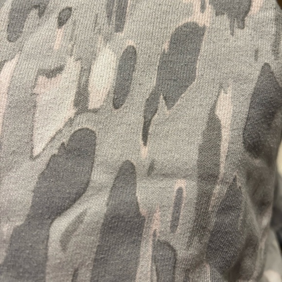 Wildflox Grey Camo Crewneck - Picture 4 of 4